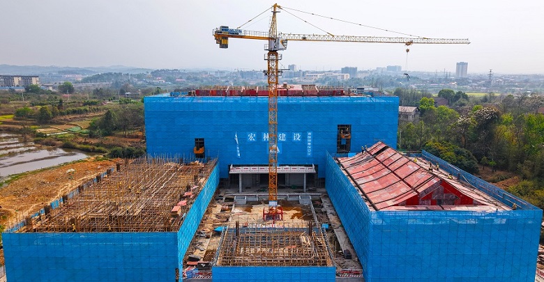新能源項(xiàng)目建設(shè)忙
