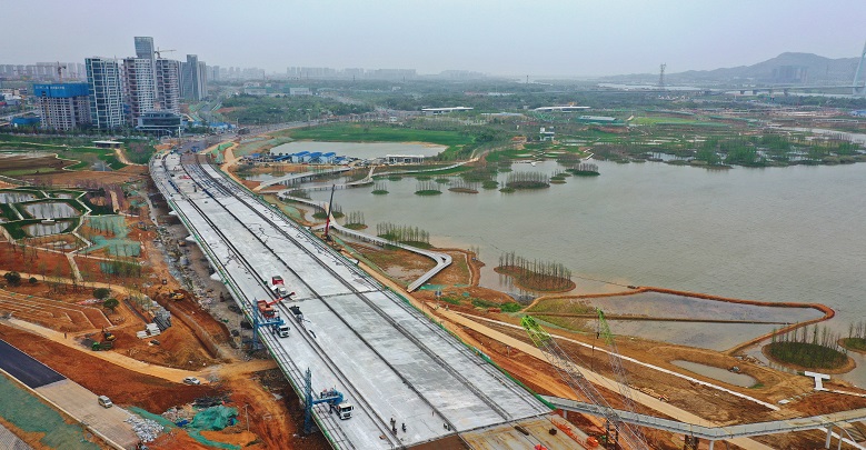 大澤湖環(huán)湖路加速建設(shè)