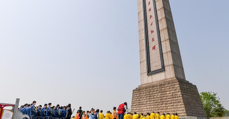 清明將至 緬懷先烈